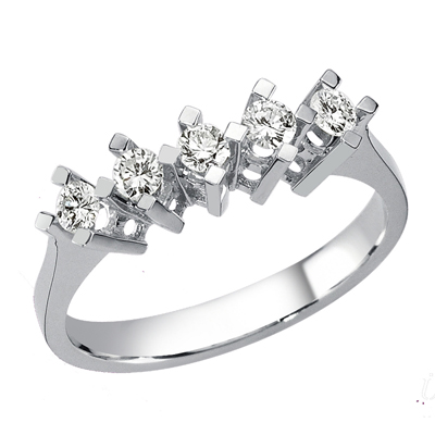 Beştaş Pırlanta Yüzük